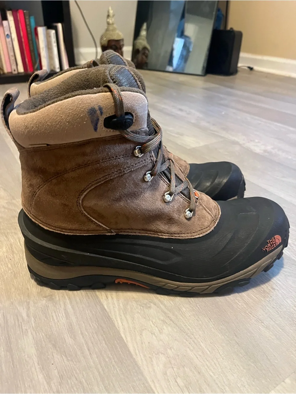 The North Face‎ Brown and Black Waterproof Men's Hiking Boots Outdoor Adventure
